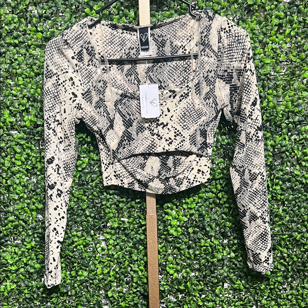 Windsor Black and Cream Snakeskin Crop Top size small